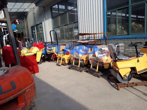 福瑞得機械座駕壓路機，手扶壓路機，小型灌縫機，井蓋切割機及時發(fā)貨