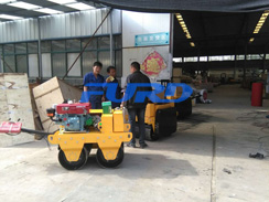 福瑞得機械手扶雙輪壓路機，二次結構澆筑泵及時包貨