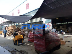 福瑞得機(jī)械微動(dòng)態(tài)--座駕壓路機(jī)、手扶壓路機(jī)、灌縫機(jī)包裝發(fā)貨